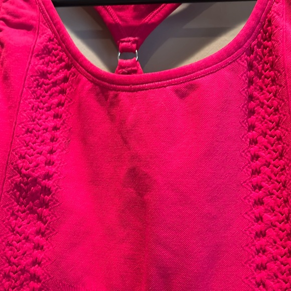 NWOT, Nux, Womens Athletic Tank, built-in shelf bra, textured side detail - Picture 3 of 7